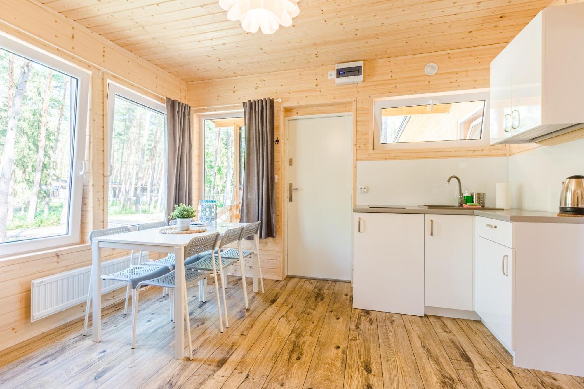 Lodger Bursztynowo Osrodek Wczasowy *